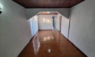 Casa en venta en LA GRANJA