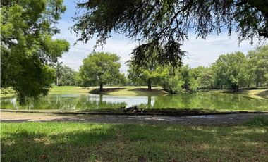 RESIDENCIA EN VENTA EN PARASO COUNTRY CLUB, MORELOS