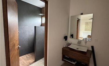 RESIDENCIA EN VENTA EN PARASO COUNTRY CLUB, MORELOS