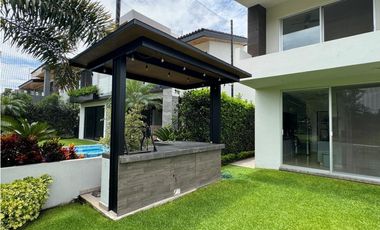 RESIDENCIA EN VENTA EN PARASO COUNTRY CLUB, MORELOS