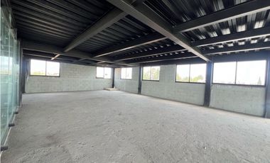 Renta de Locales Comerciales en Plaza Encuentro Tulipanes