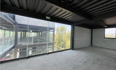 Renta de Locales Comerciales en Plaza Encuentro Tulipanes