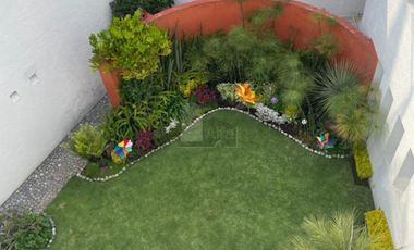 Casa en venta en cerrada, en Hacienda de las Palmas estilo Barragán, Huixquilucan Estado de México