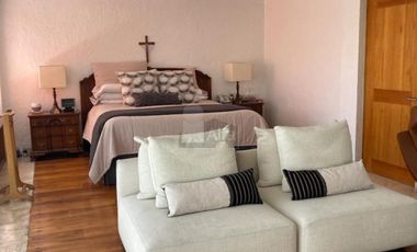 Casa en venta en cerrada, en Hacienda de las Palmas estilo Barragán, Huixquilucan Estado de México