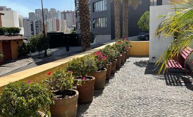 Casa en venta en cerrada, en Hacienda de las Palmas estilo Barragán, Huixquilucan Estado de México