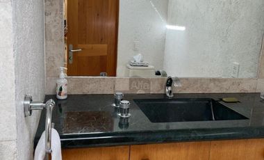 Casa en venta en cerrada, en Hacienda de las Palmas estilo Barragán, Huixquilucan Estado de México