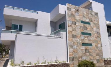 Casa en Venta en Fracc. Laguna Real, Veracruz