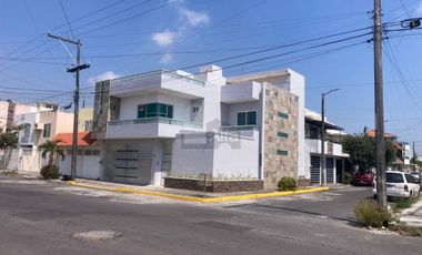 Casa en Venta en Fracc. Laguna Real, Veracruz