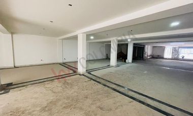 Espacioso Local Comercial en arriendo en el Norte de Bogotá