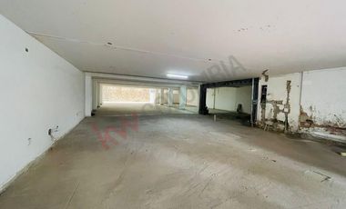 Espacioso Local Comercial en arriendo en el Norte de Bogotá