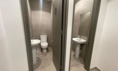 ARRIENDO Local en Subterráneo de 640 m2, Metro Inés de Suárez