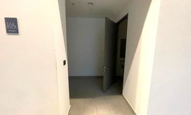 ARRIENDO Local en Subterráneo de 640 m2, Metro Inés de Suárez
