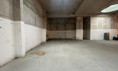ARRIENDO Local en Subterráneo de 640 m2, Metro Inés de Suárez