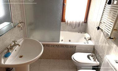 Casa en venta -Barrio Newfield Quilmes-Excelente ubicación