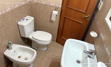 Casa en venta -Barrio Newfield Quilmes-Excelente ubicación