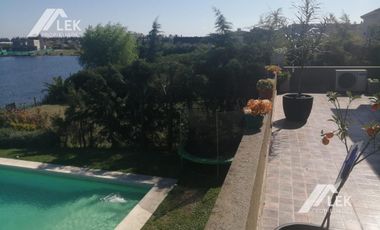 Increible Casa  en alquiler temporario!- Benavidez