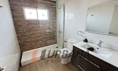 SITIO COMERCIAL CON CASAS NUEVAS Y MODULO VENTAS