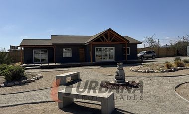 SITIO COMERCIAL CON CASAS NUEVAS Y MODULO VENTAS