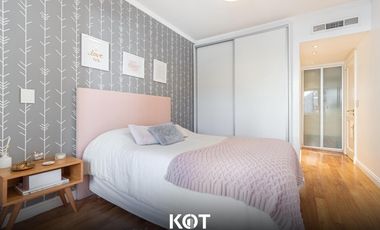 5 ambientes con dependencia y cochera doble. EN VENTA!