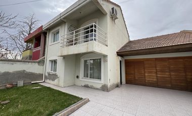 CASA EN VENTA EN CENTRO DE FERNADEZ ORO