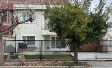 CASA EN VENTA EN CENTRO DE FERNADEZ ORO