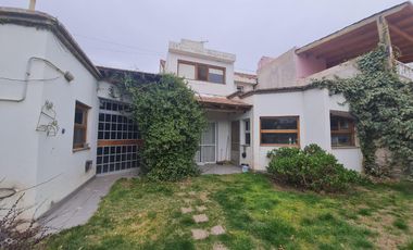 CASA EN VENTA EN CENTRO DE FERNADEZ ORO