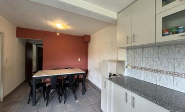 CASA EN VENTA EN CENTRO DE FERNADEZ ORO