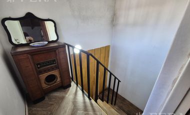 Venta casa 4 ambientes con cochera en Bernal