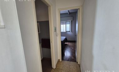 Venta casa 4 ambientes con cochera en Bernal