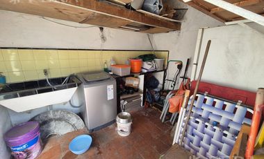 Venta casa 4 ambientes con cochera en Bernal