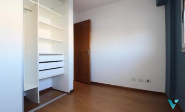 Departamento de 3 ambientes con cochera y baulera en Castelar norte centro