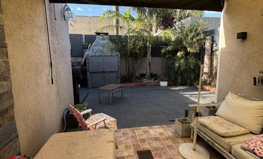 Venta casa 4 ambientes con cochera en Wilde