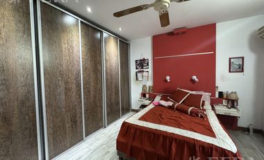 Venta casa 4 ambientes con cochera en Wilde