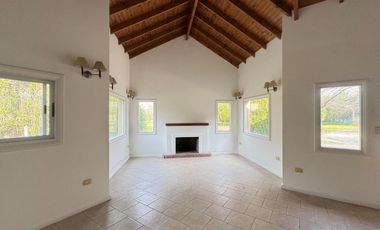 Casa en venta - 3 Dormitorios 3 Baños - San Vicente