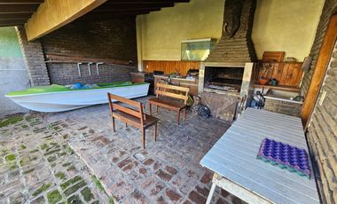 CASA EN VENTA EN CASTELAR NORTE