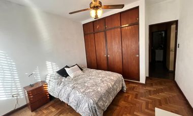 CASA EN VENTA EN CASTELAR NORTE
