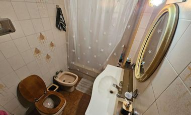 CASA EN VENTA EN CASTELAR NORTE