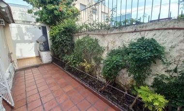 Alquiler casa de 3 ambientes en Alvear y Castelli