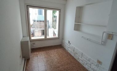 Alquiler casa de 3 ambientes en Alvear y Castelli