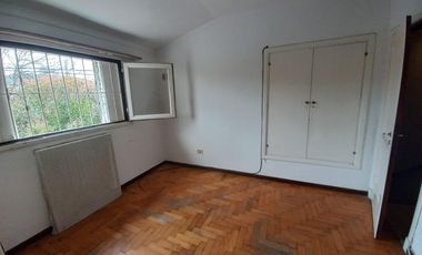 Alquiler casa de 3 ambientes en Alvear y Castelli