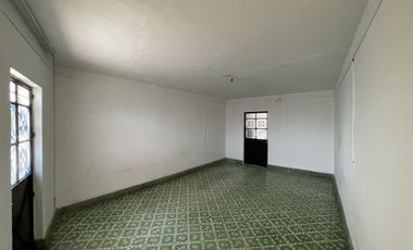 CASA EN VENTA Y RENTA SOBRE AV. REVOLUCION TLAQUEPAQUE