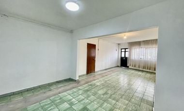 CASA EN VENTA Y RENTA SOBRE AV. REVOLUCION TLAQUEPAQUE