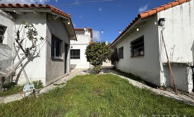 Venta de Casa 4 ambientes con jardín y cochera en Don Bosco