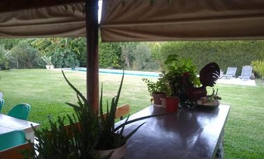Casa Alquiler largo plazo. Talar Del Lago II. Piscina, Jardín, Seguridad.