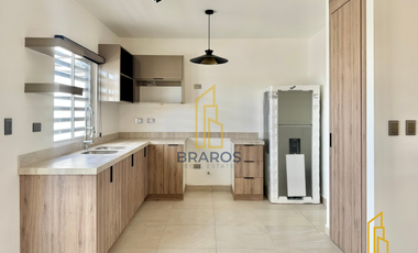 Casa en venta en Concordia Residencial al sur con alberca