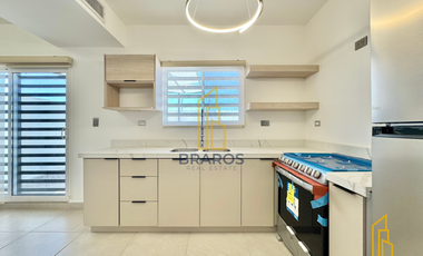 Casa en venta en Concordia Residencial al sur con alberca