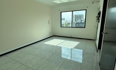 CASA EN RENTA EN PASEO DEL PARQUE TRES MARIAS, MORELIA