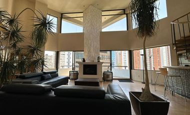 PH EN RENTA EN INTERLOMAS CON 5 ESTACIONAMIENTOS Y CUATRO RECAMARAS