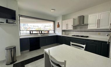 PH EN RENTA EN INTERLOMAS CON 5 ESTACIONAMIENTOS Y CUATRO RECAMARAS