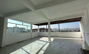 Casa con uso de suelo en renta en avenida principal de Atizapán de Zaragoza